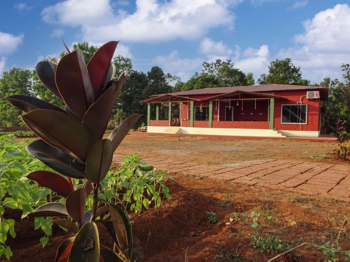לינה וארוחת בוקר Bhom Aarya Farm מראה חיצוני תמונה